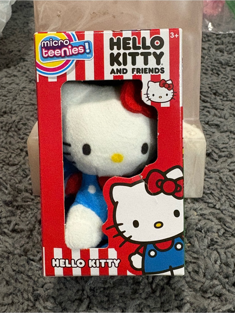 NWT micro teenies Hello Kitty and Friends, character: Hello Kitty